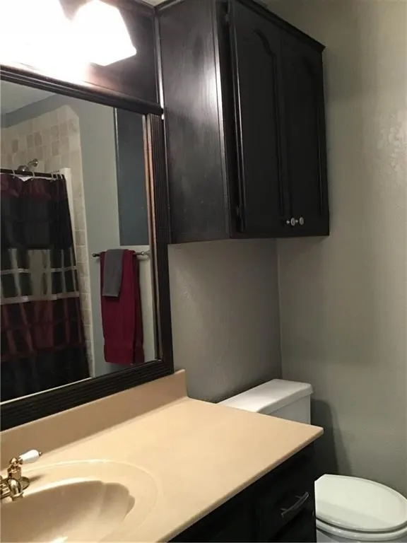Photo 16 — 2123 Lakecrest Drive, Moore, OK 73170