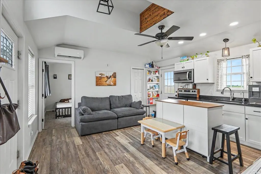 Photo 10 — 8955 N Highway 74 Street, Crescent, OK 73028