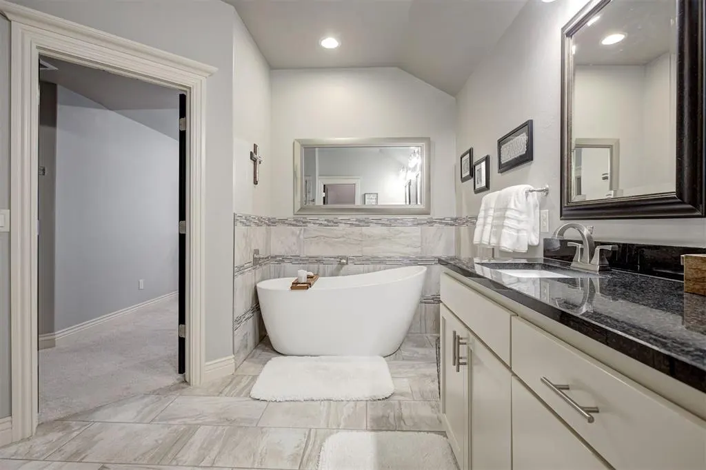 Photo 31 — 16709 Monroe Drive, Edmond, OK 73012