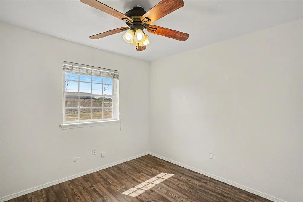 Photo 17 — 1317 Lawton Avenue, Moore, OK 73160