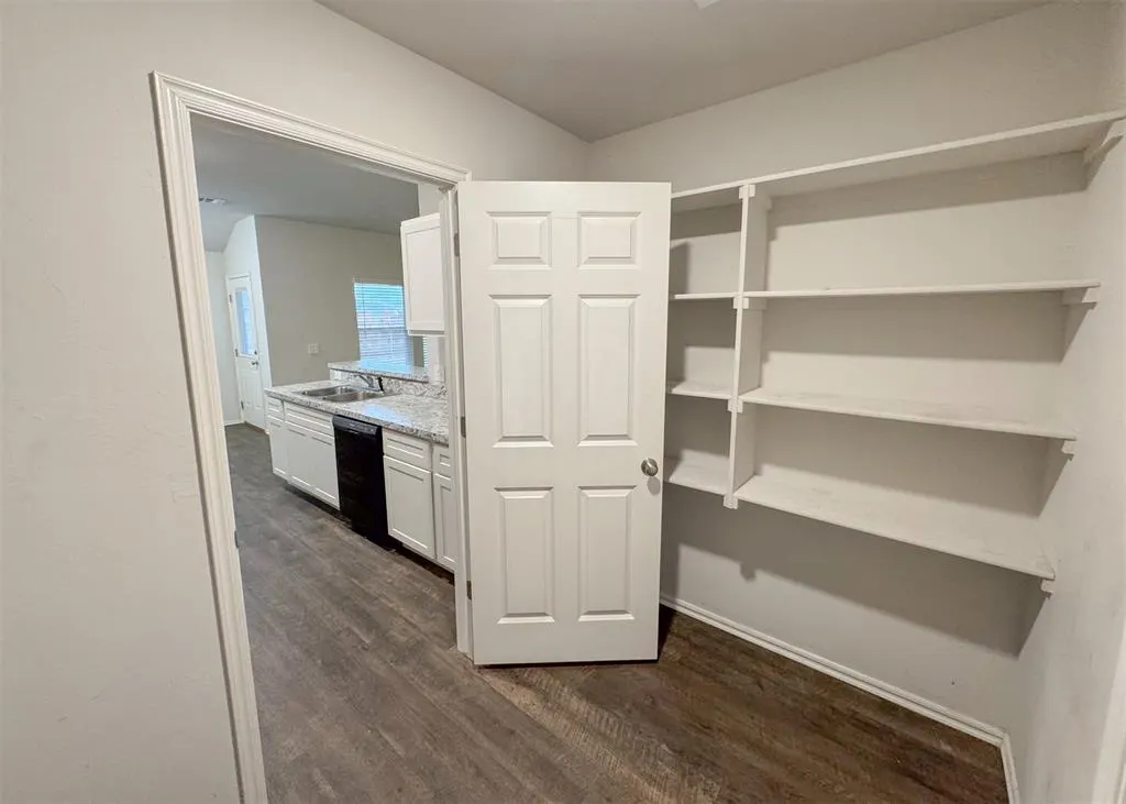 Photo 4 — 1109 S Appaloosa Lane, Mustang, OK 73064