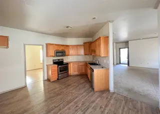 Sold home at 11234 Queen Anne Avenue
