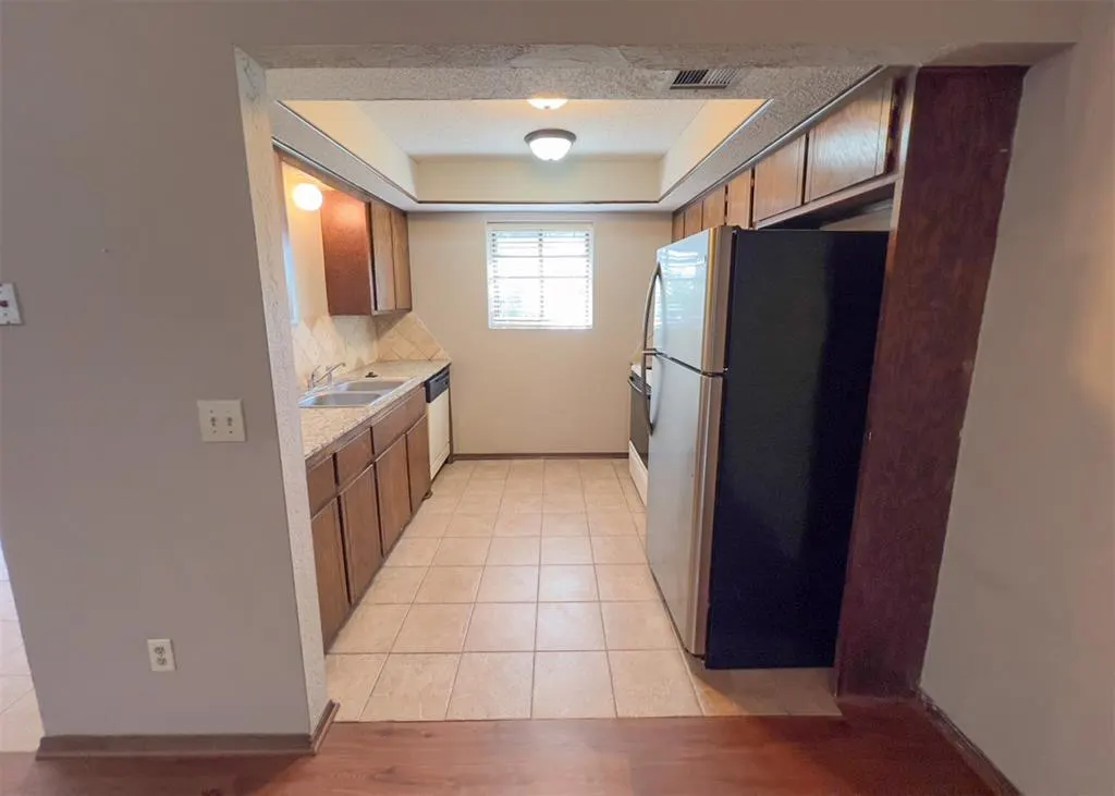 Photo 7 — 1303 N Fretz Avenue, Edmond, OK 73003