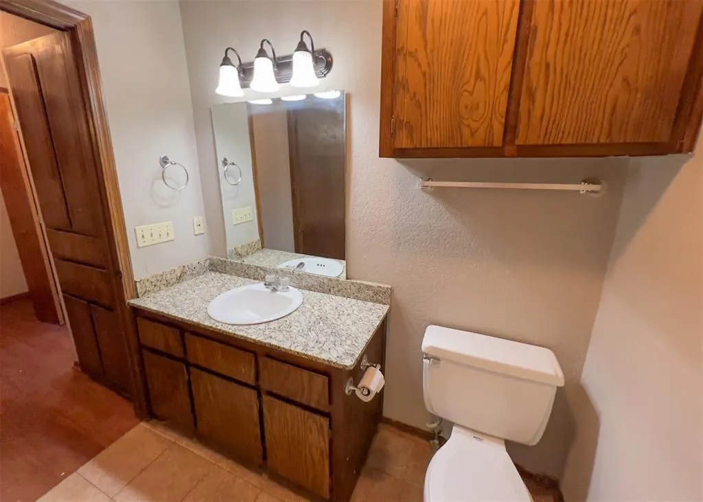 Photo 17 — 1303 N Fretz Avenue, Edmond, OK 73003