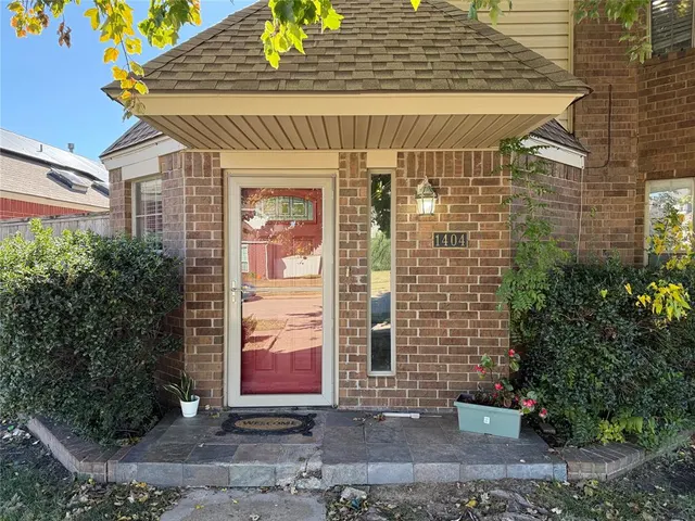 Photo 4 — 1404 SW 22nd Street, Moore, OK 73170