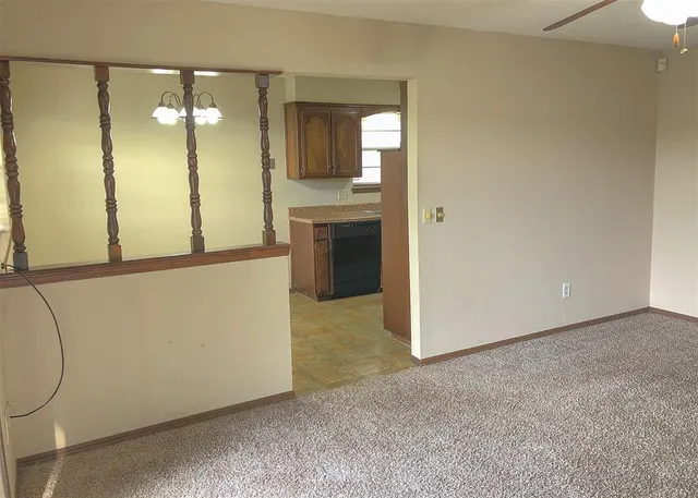 Photo 6 — 720 Robin Hill Road, Edmond, OK 73003