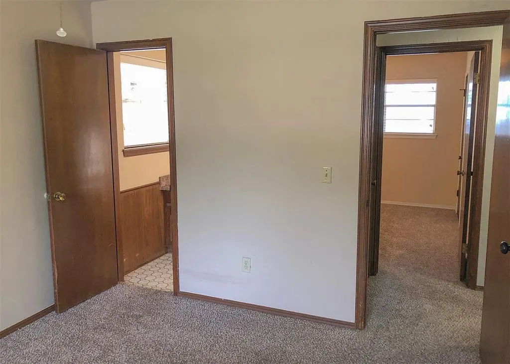Photo 24 — 720 Robin Hill Road, Edmond, OK 73003