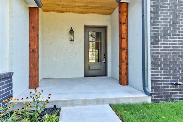 Photo 6 — 30 N Oaks Road, Harrah, OK 73045
