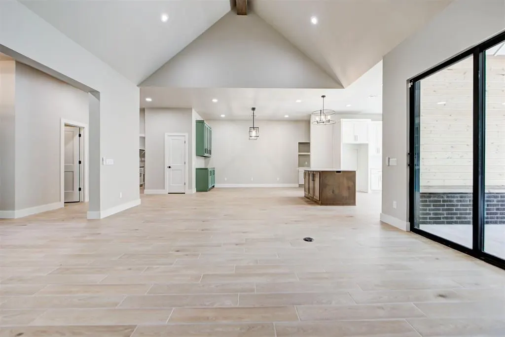 Photo 15 — 30 N Oaks Road, Harrah, OK 73045