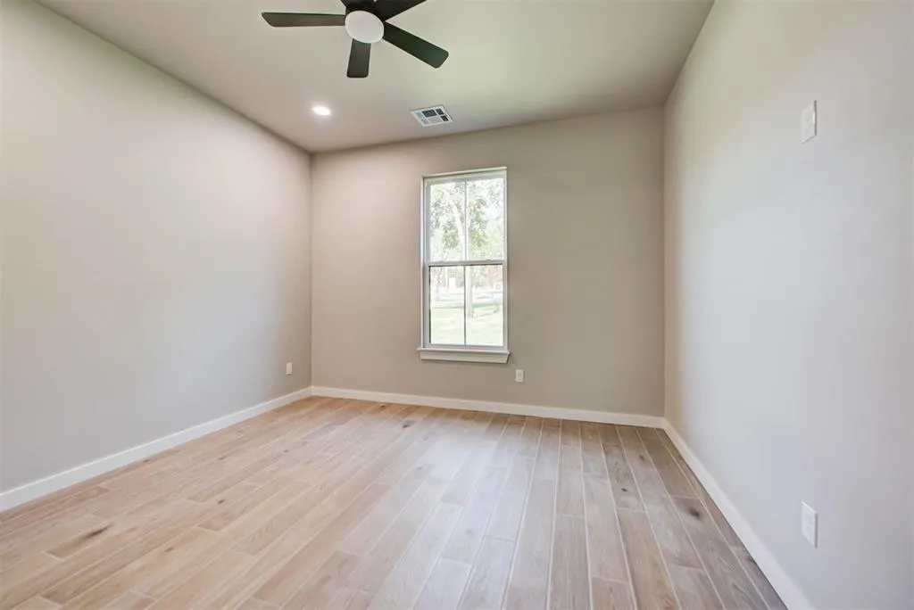 Photo 42 — 30 N Oaks Road, Harrah, OK 73045
