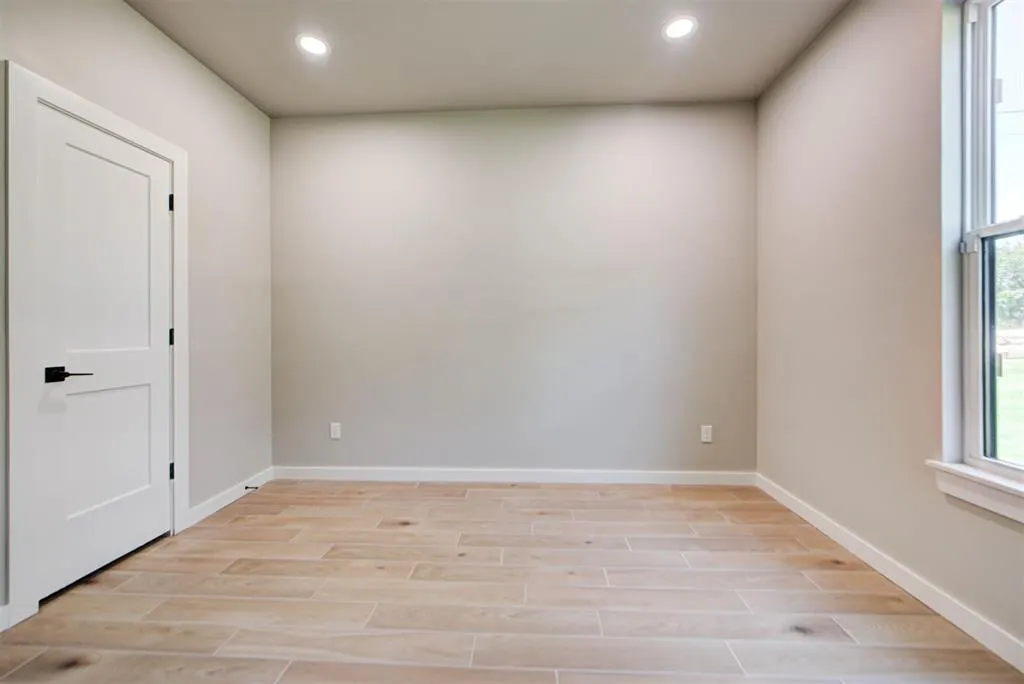 Photo 43 — 30 N Oaks Road, Harrah, OK 73045