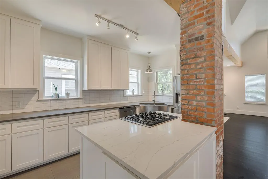 Photo 11 — 1138 NW 40th Street, Oklahoma City, OK 73118