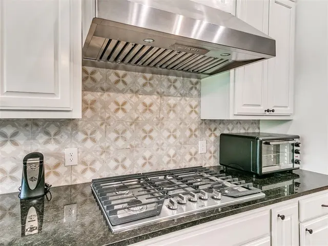 Photo 6 — 3125 Mackenzie Avenue, Edmond, OK 73013