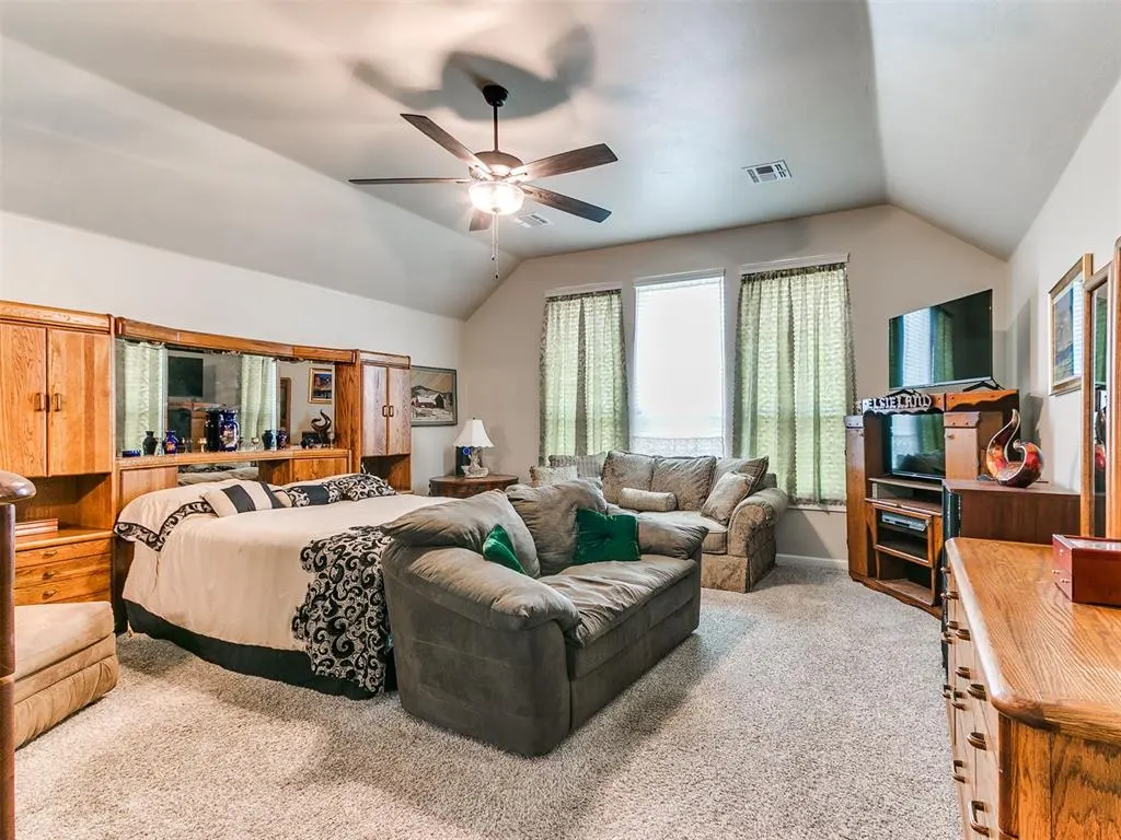 Photo 10 — 3125 Mackenzie Avenue, Edmond, OK 73013