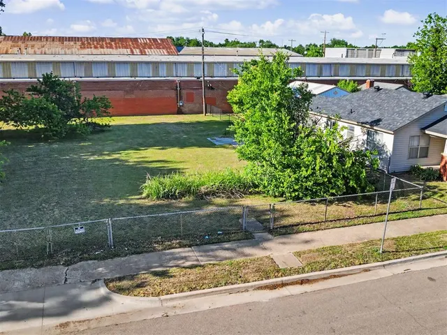 Photo 7 — NW 4th Street, Oklahoma City, OK 73106