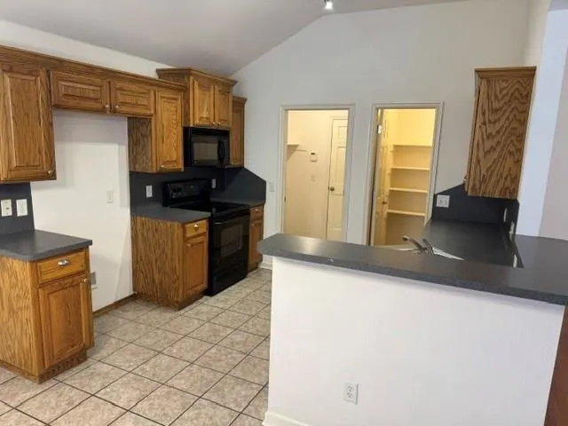 Photo 9 — 532 Lone Oak Drive, Norman, OK 73071