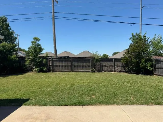 Photo 34 — 532 Lone Oak Drive, Norman, OK 73071