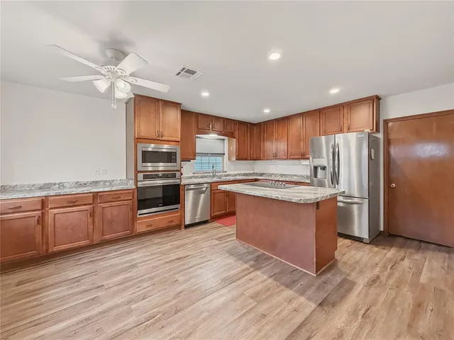 Photo 6 — 501 S Hoff Avenue, El Reno, OK 73036