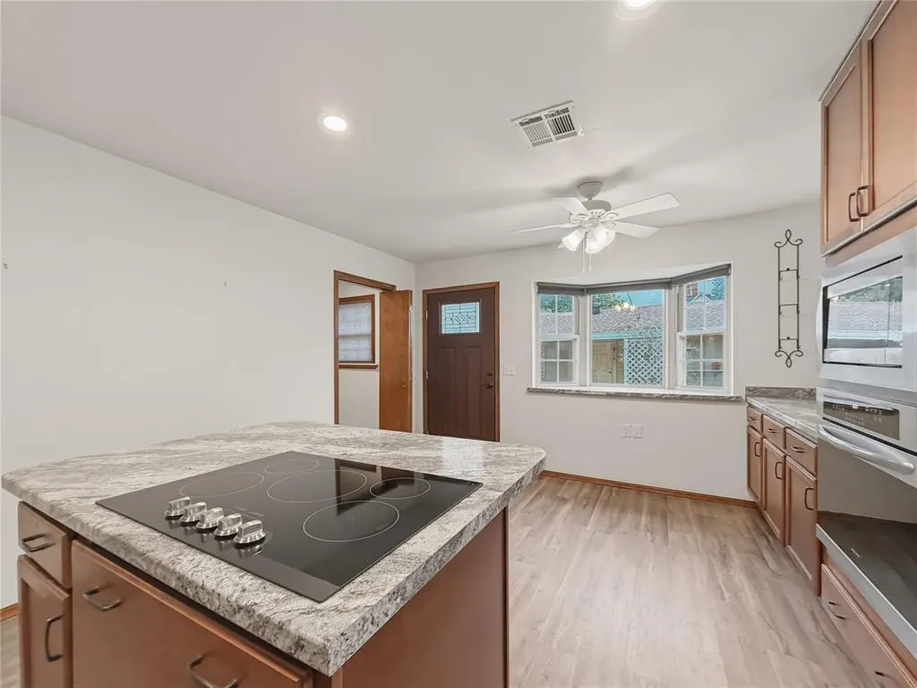 Photo 8 — 501 S Hoff Avenue, El Reno, OK 73036
