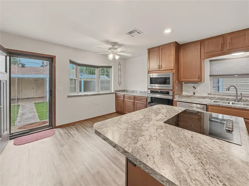 Photo 10 — 501 S Hoff Avenue, El Reno, OK 73036