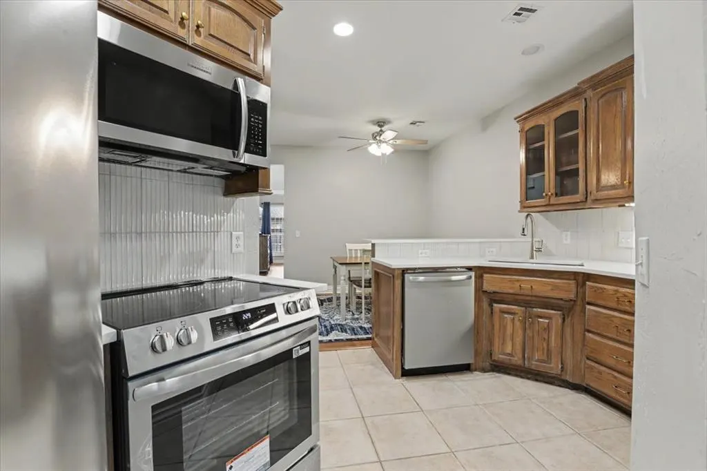 Photo 9 — 1641 Laurel Drive, Edmond, OK 73003