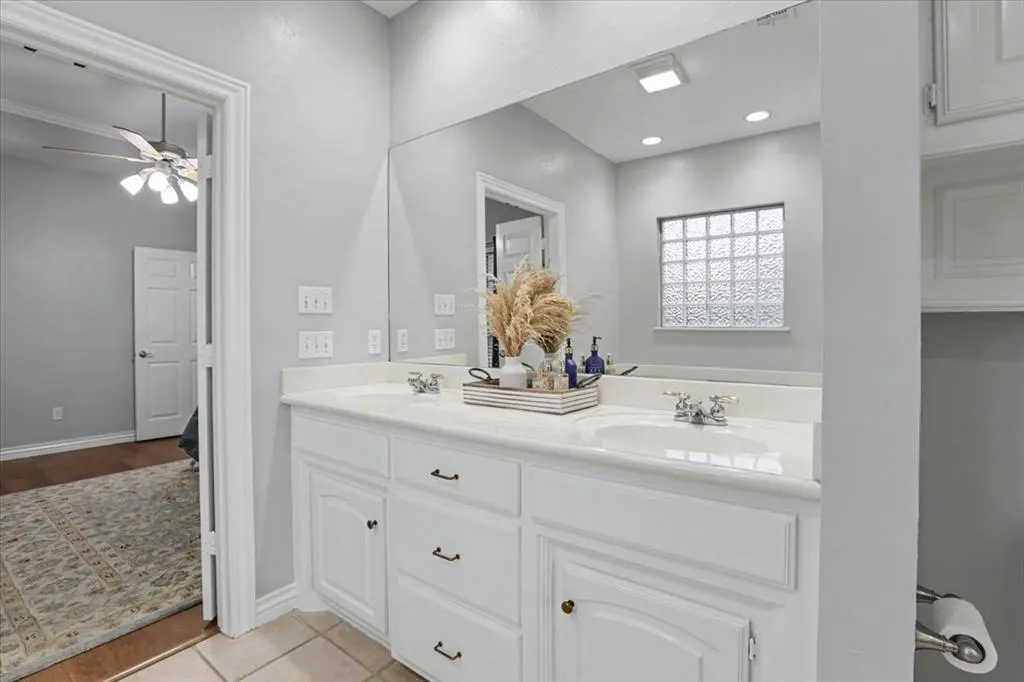 Photo 14 — 1641 Laurel Drive, Edmond, OK 73003