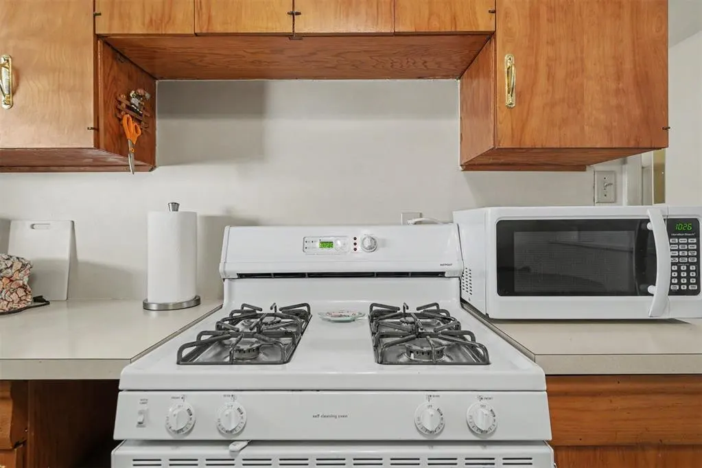 Photo 15 — 1213 Karen Drive, Altus, OK 73521