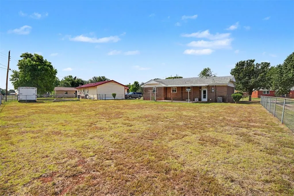 Photo 29 — 1213 Karen Drive, Altus, OK 73521