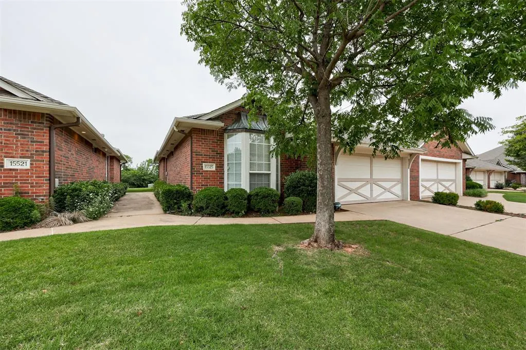 Photo 2 — 15525 Swallowtail Road, Edmond, OK 73013
