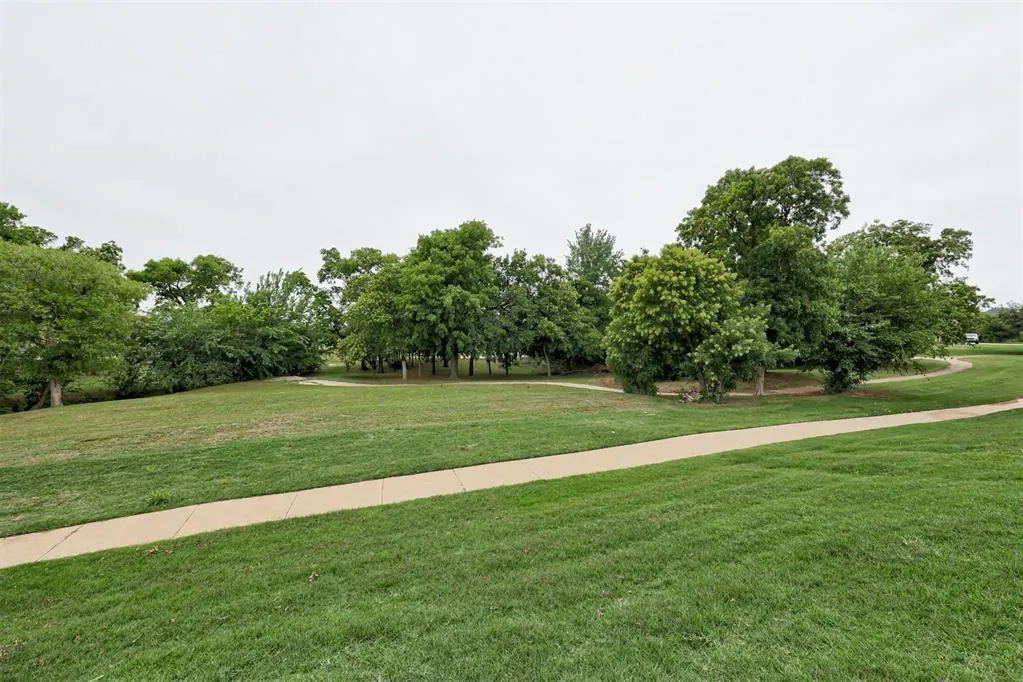 Photo 5 — 15525 Swallowtail Road, Edmond, OK 73013