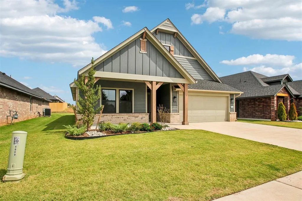 Photo 2 — 4817 Indigo Lane, Edmond, OK 73034