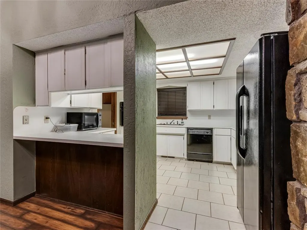 Photo 5 — 605 Park Drive, Yukon, OK 73099