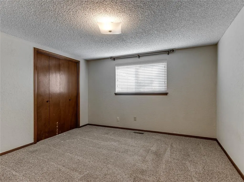 Photo 17 — 605 Park Drive, Yukon, OK 73099