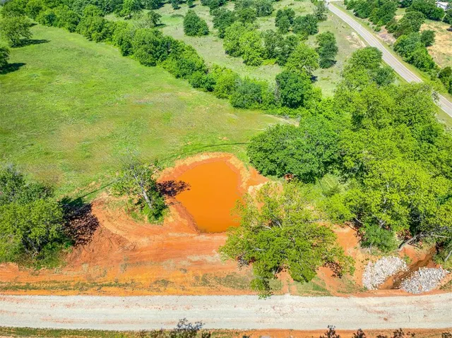 Photo 3 — 3700 Baxter Lane, Norman, OK 73026
