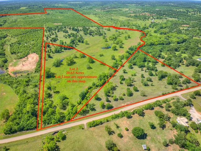 Photo 4 — 3700 Baxter Lane, Norman, OK 73026
