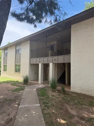 Sold home at 1711 E Lindsey Street #4