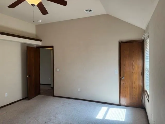 Photo 27 — 2725 SE 39th Street, Moore, OK 73160