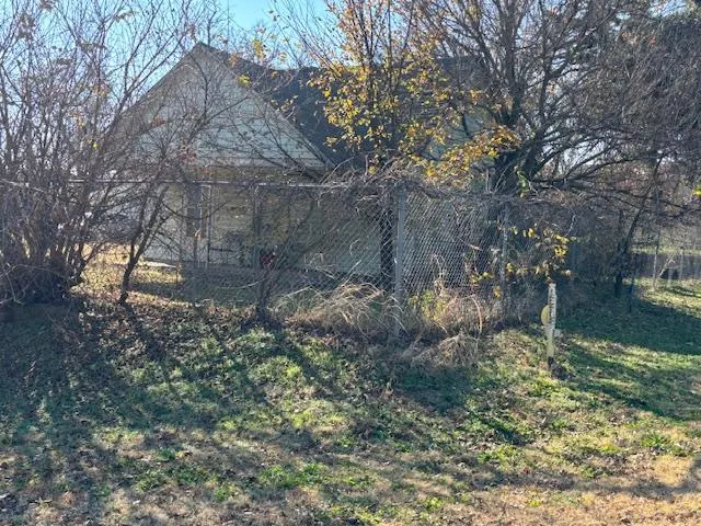 Front exterior — 511 Division Street, Arcadia, OK 73007