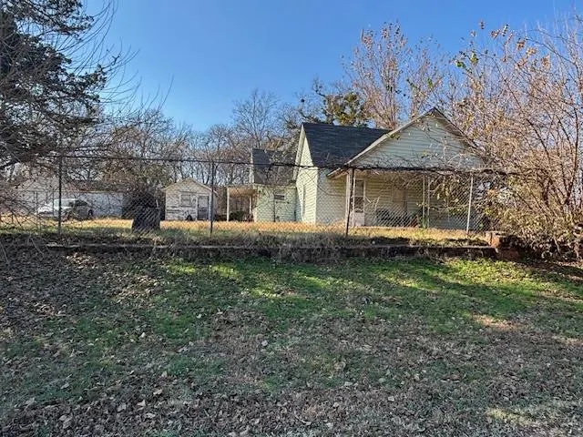 Photo 3 — 511 Division Street, Arcadia, OK 73007