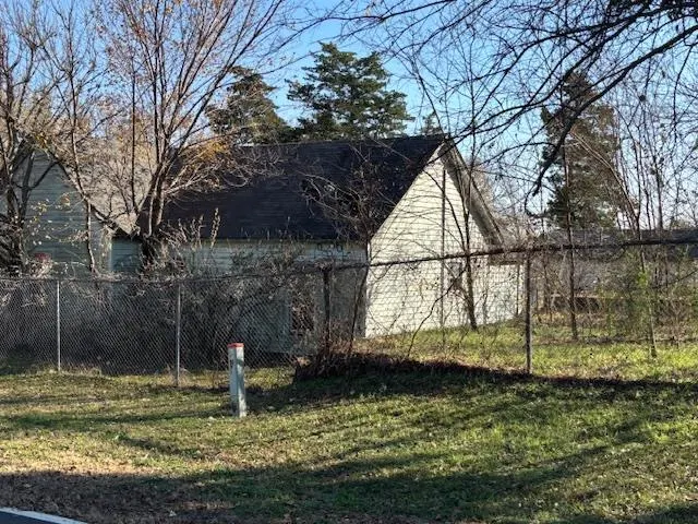 Photo 6 — 511 Division Street, Arcadia, OK 73007