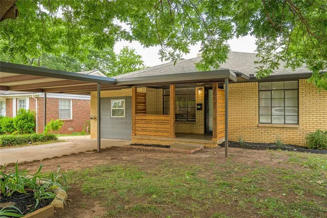 Photo 3 — 2517 NW 34th Street, Oklahoma City, OK 73112