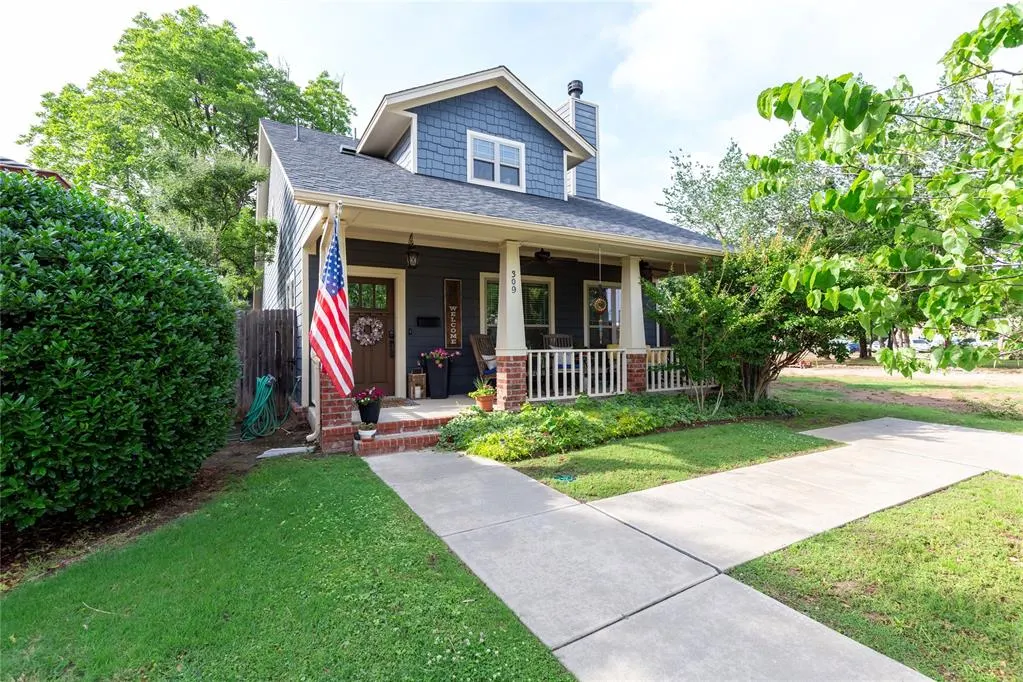 Front exterior — 309 W Tonhawa Street, Norman, OK 73069