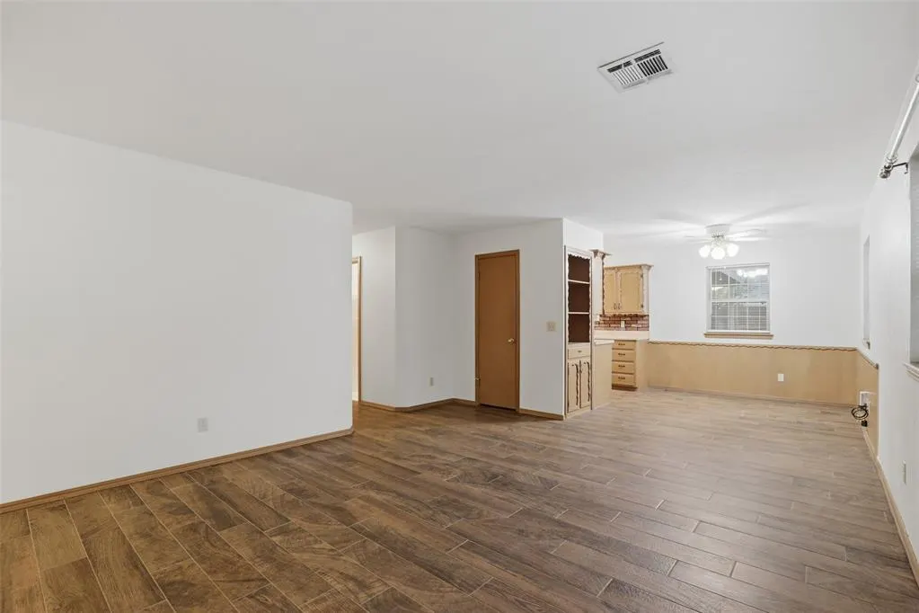 Photo 6 — 7704 NW 30th Street, Bethany, OK 73008