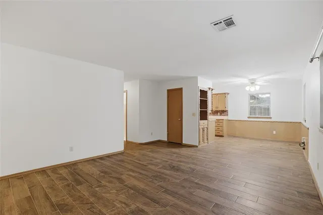 Photo 6 — 7704 NW 30th Street, Bethany, OK 73008