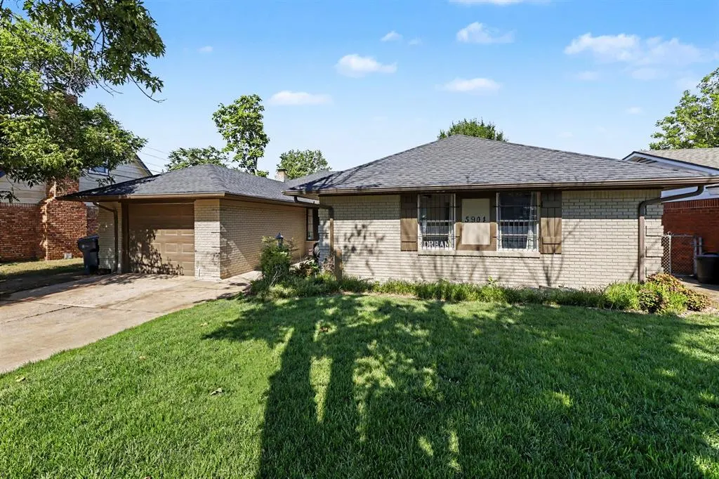Photo 3 — 5904 N College Street, Warr Acres, OK 73122
