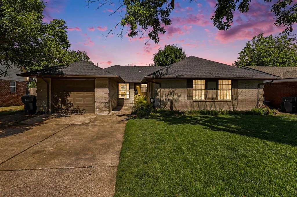 Photo 4 — 5904 N College Street, Warr Acres, OK 73122