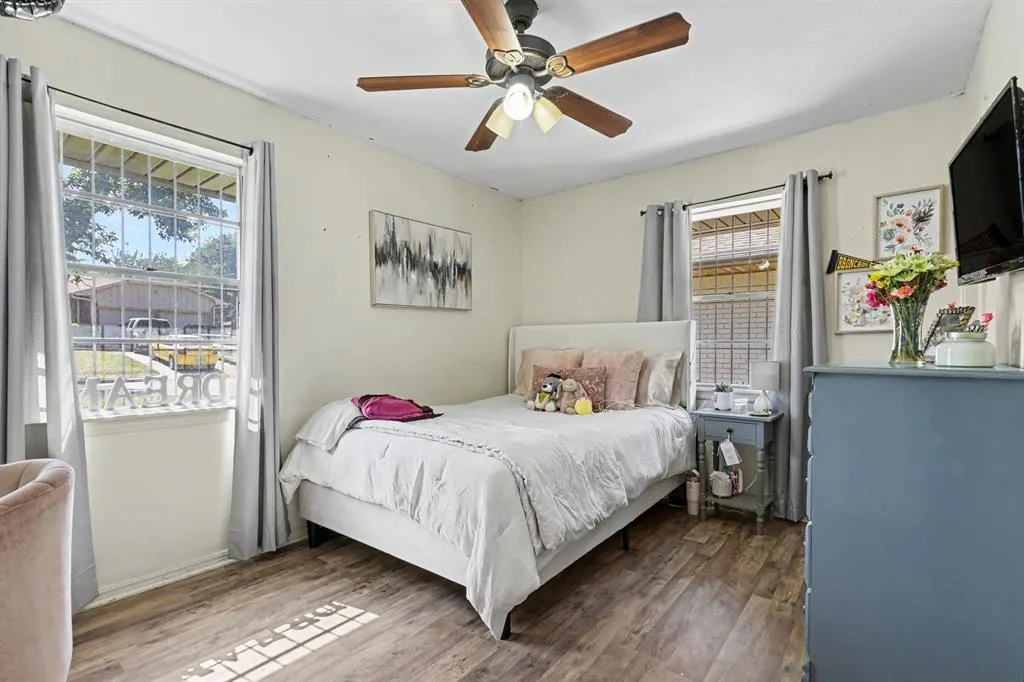 Photo 14 — 5904 N College Street, Warr Acres, OK 73122