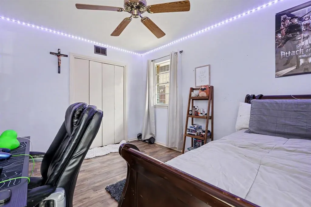 Photo 17 — 5904 N College Street, Warr Acres, OK 73122