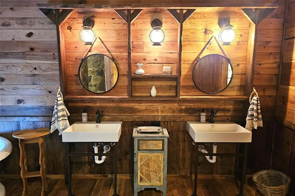 Photo 19 — 101 Laurel Branch Lane, Broken Bow, OK 74728
