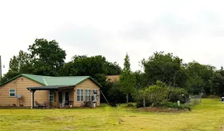 Sold home at 420 S Marilyn